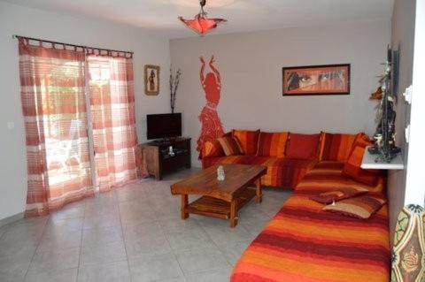 La Villa Rouge Ardeche "Le Baya" Ucel ภายนอก รูปภาพ